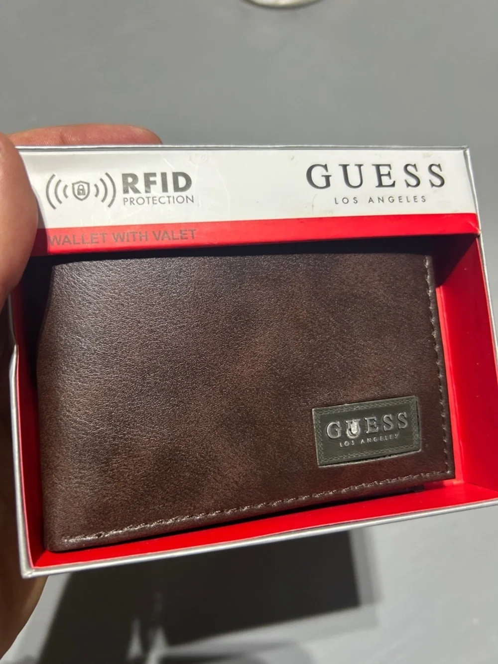 (NEW) Guess Brown Leather Wallet with RFID Protection